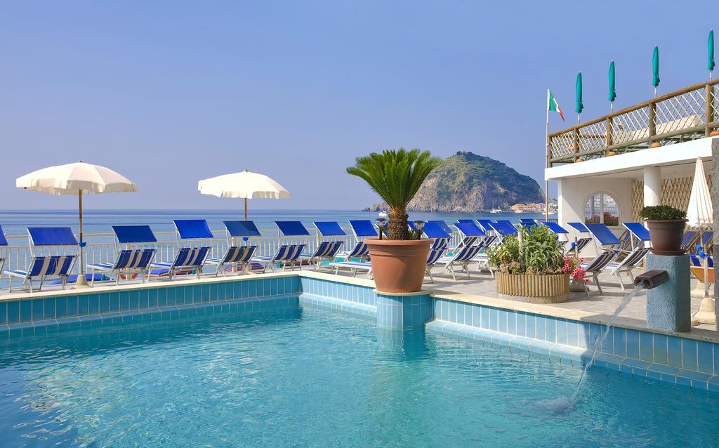 Hotel Vittorio Beach Resort Barano dʼIschia Εξωτερικό φωτογραφία